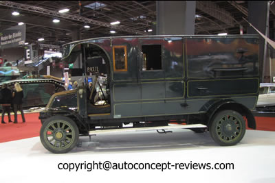 1909 Renault Type BD Postal Van